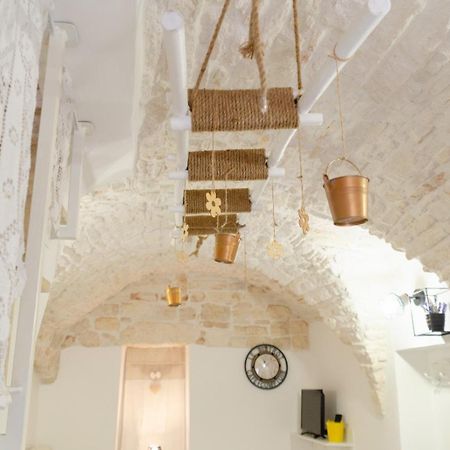 Al Bianco Nido White Stone Apt In มาร์ตินาฟรังกา ภายนอก รูปภาพ