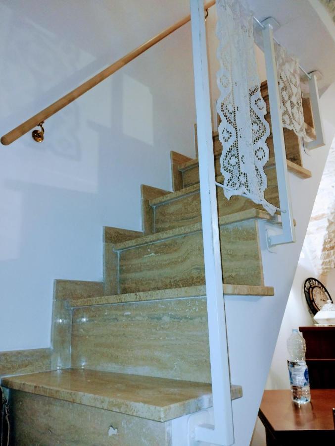 Al Bianco Nido White Stone Apt In มาร์ตินาฟรังกา ภายนอก รูปภาพ